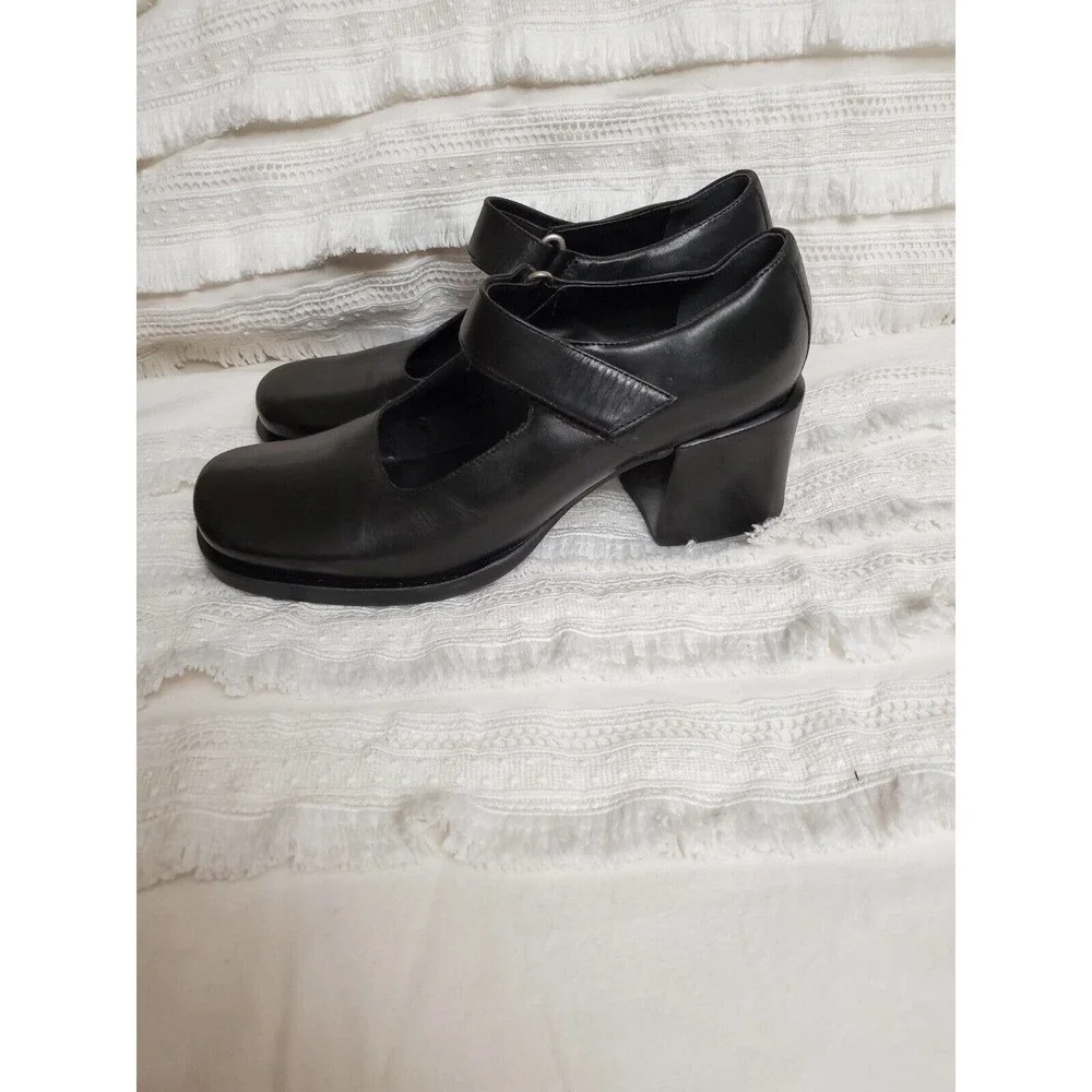 KB Company Vintage Y2K 90's Black Chunky Square Toe Heels Women's Size 8.5